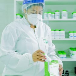 Miligrama firma parceria com o curso de Farmácia da PUCPR