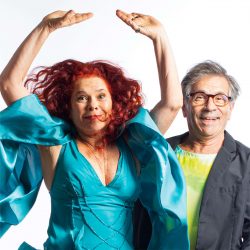 Após 7 anos sem se apresentar em Curitiba, a dupla Palavra Cantada volta de forma presencial, trazendo os maiores sucessos dos seus 28 anos de trajetória (Créd. Divulgação) (1)