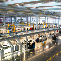 BMW Group Brasil e Serra Verde Express lançam programa de visita à fábrica da marca em Araquari, a maior de veículos premium da América do Sul