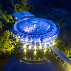 Ópera de Arame é um dos principais pontos turísticos de Curitiba (Créd. Daniel Castellano-SMCS)