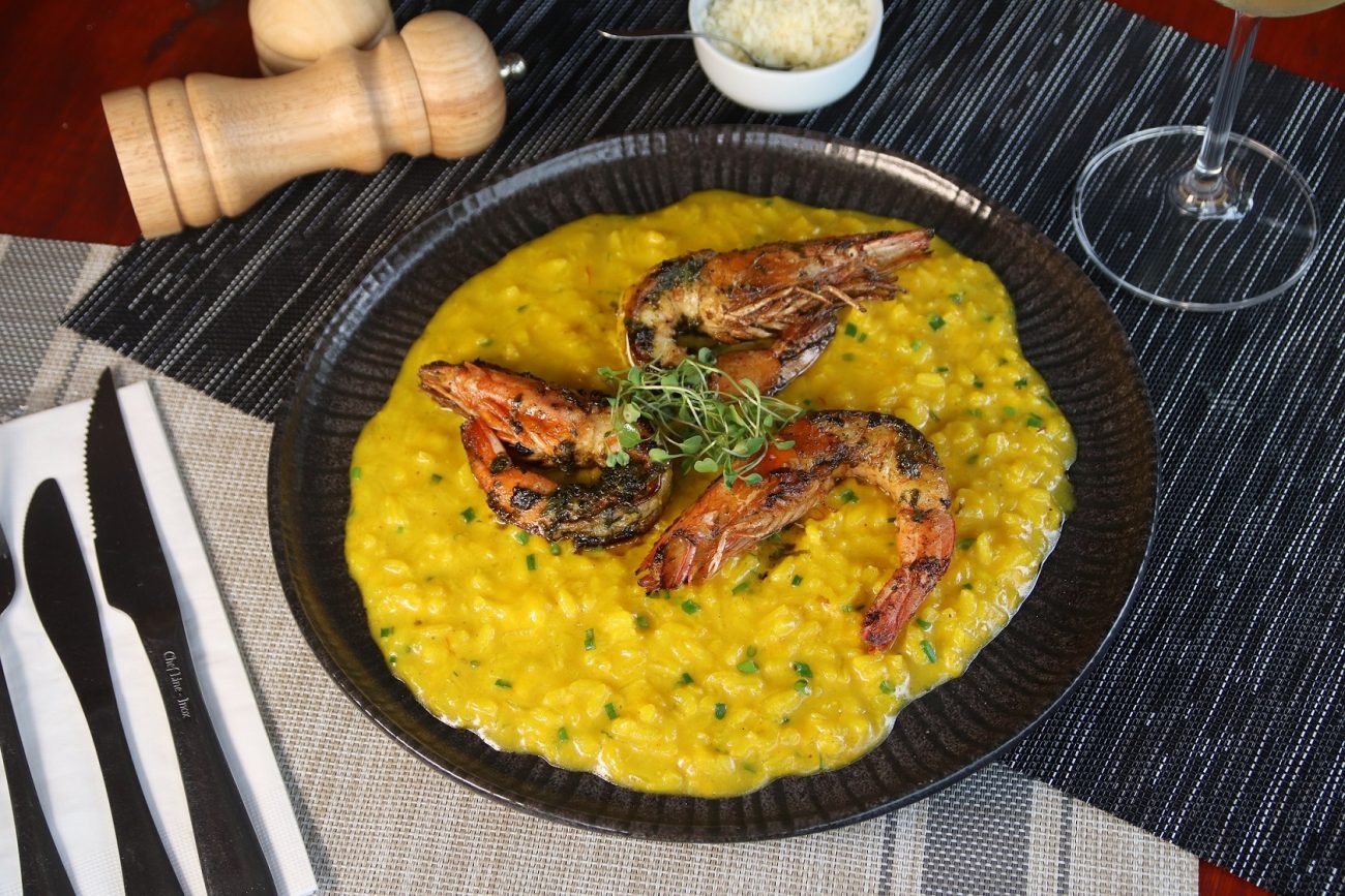 Risoto com camarões