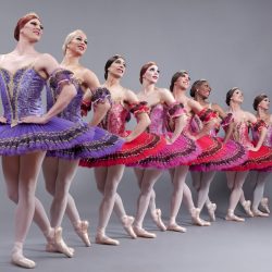 Les Ballets Trockadero de Monte Carlo pela primeira vez em Curitiba