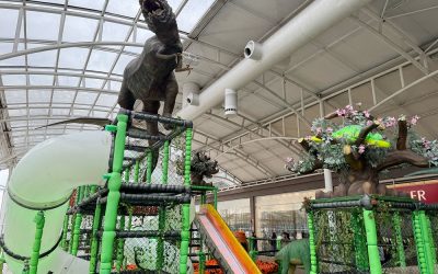 Últimas semanas para curtir as atrações Casa do Pinóquio e Jurassic Kids no Shopping Estação