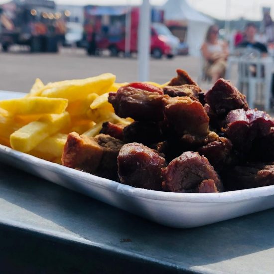 Combo-torresmo-e-batata-frita (1)