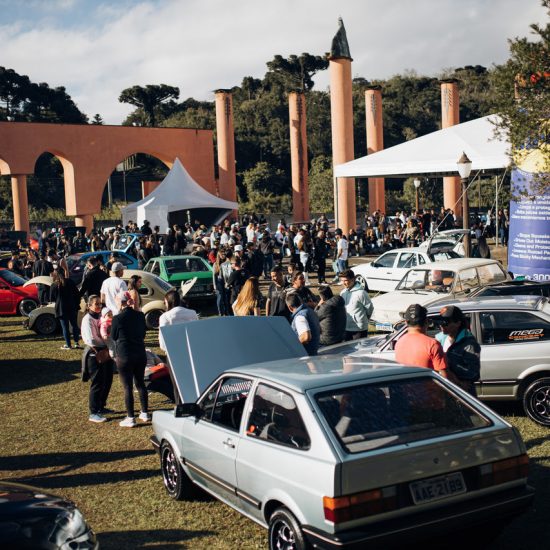 Maior encontro de automóveis Volkswagen do Brasil ocorre neste fim de semana, em Curitiba, reunindo shows, gastronomia e atividades para a família