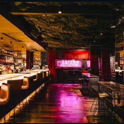 o bar recebe Alex Sepulchro, Head de Bar do SubAstor, Bar Astor e Bar do Cofre.