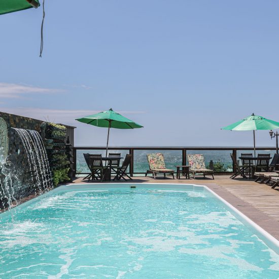 Hospedar-se durante a semana na Pousada Estaleiro Guest House em Balneário Camboriú (SC) garante benefícios exclusivos