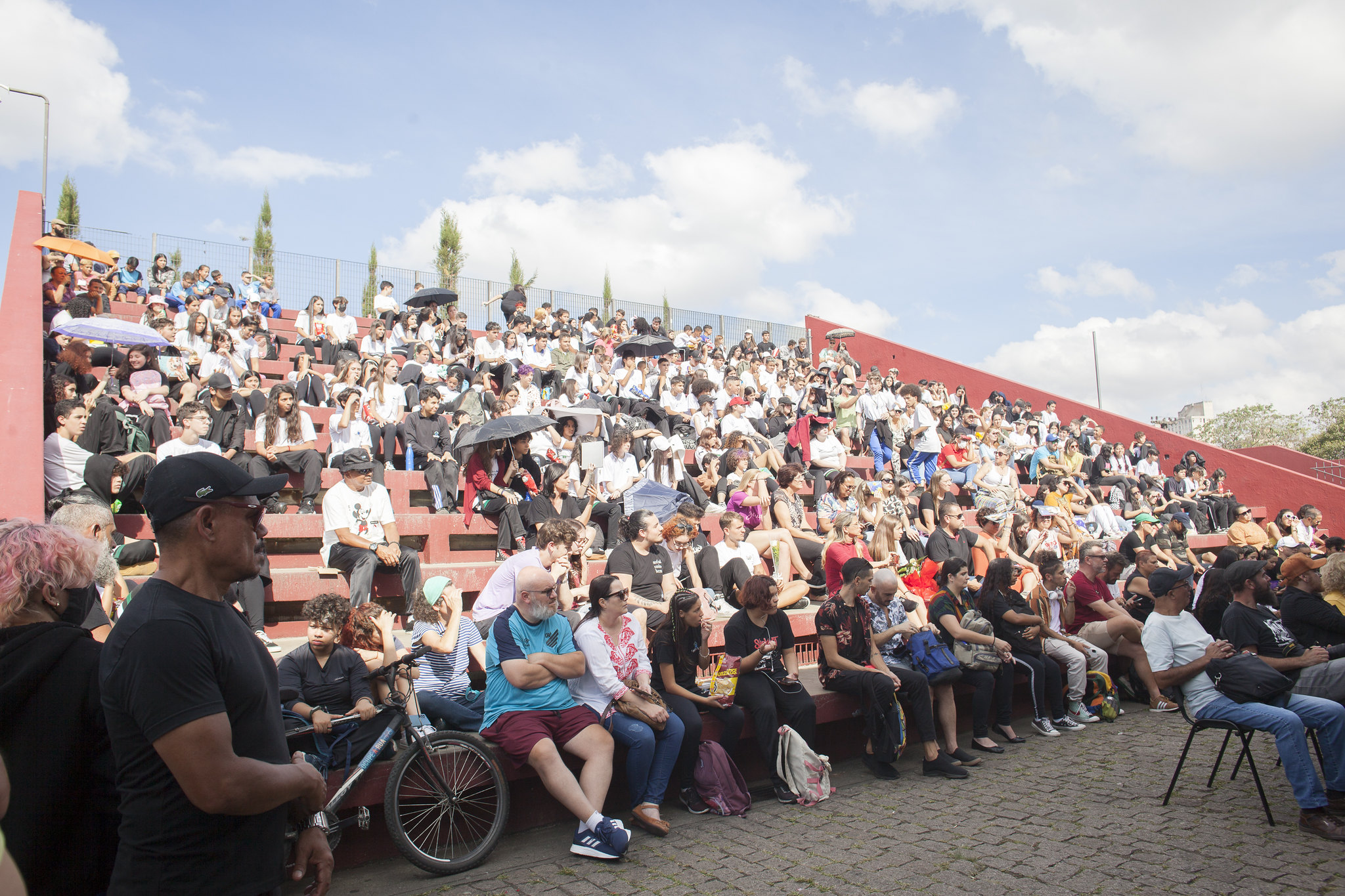 Fringe reunirá centenas de espetáculos gratuitos nos teatros, ruas, praças, parques e espaços culturias de Curitiba (Créd. Humberto Araujo)