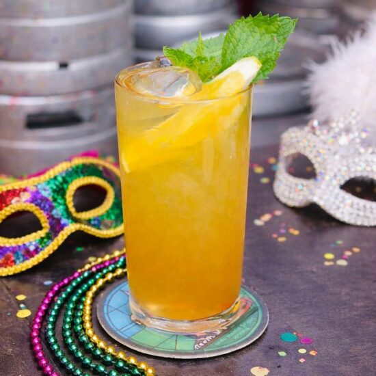 Quintal do Monge lança drink especial de Carnaval no Centro Histórico de Curitiba