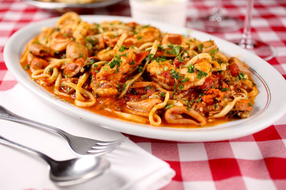 Fetttuccine com Frutos do Mar__crédito foto_Converge
