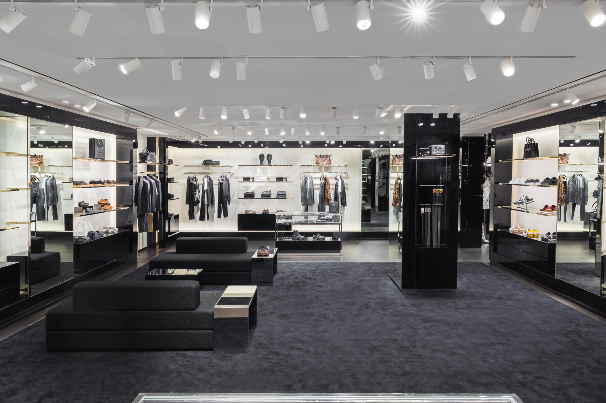 Dolce&Gabbana inaugura nova e mais completa loja em Curitiba no Pátio Batel