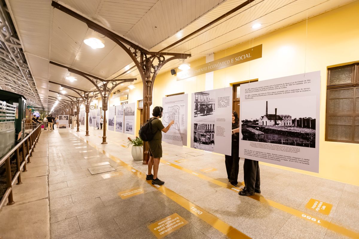 Exposição Shopping Estação_credito Gian GalaniExposição Shopping Estação_credito Gian Galani