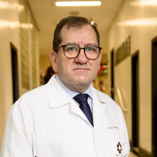 ​Fibromialgia ainda enfrenta desinformação e diagnóstico tardio, alerta especialista no Dia Nacional de Conscientização