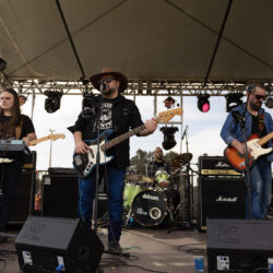 Alabama Colts leva o country rock ao Crossroads Southern Roots, com guitarras, violões e harmonias vocais. Foto_ divulgação.