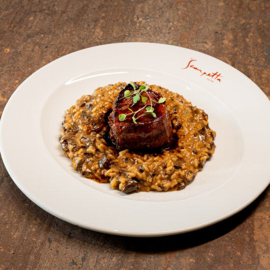 Steak de Filé com Risoto por Scarpetta - Créditos Content LAB